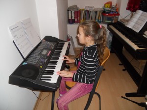 Zur Abwechselung mal auf dem Keyboard (Unterricht in Leipzig) - Zur Abwechselung mal auf dem Keyboard (Unterricht in Leipzig)